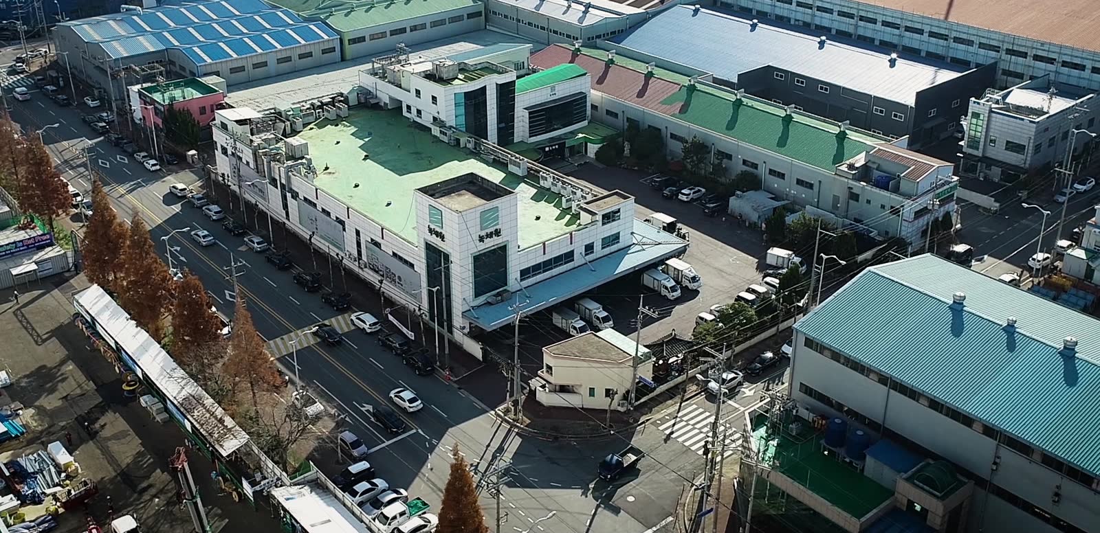녹산국가산업단지의 녹채원 본사 일대 항공 전경